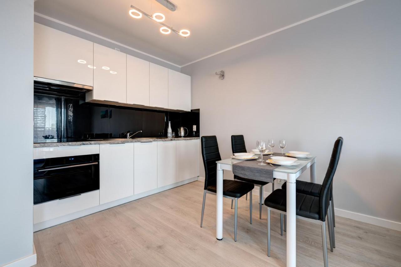 Live & Travel Apartments - Waterlane Island 그단스크 외부 사진