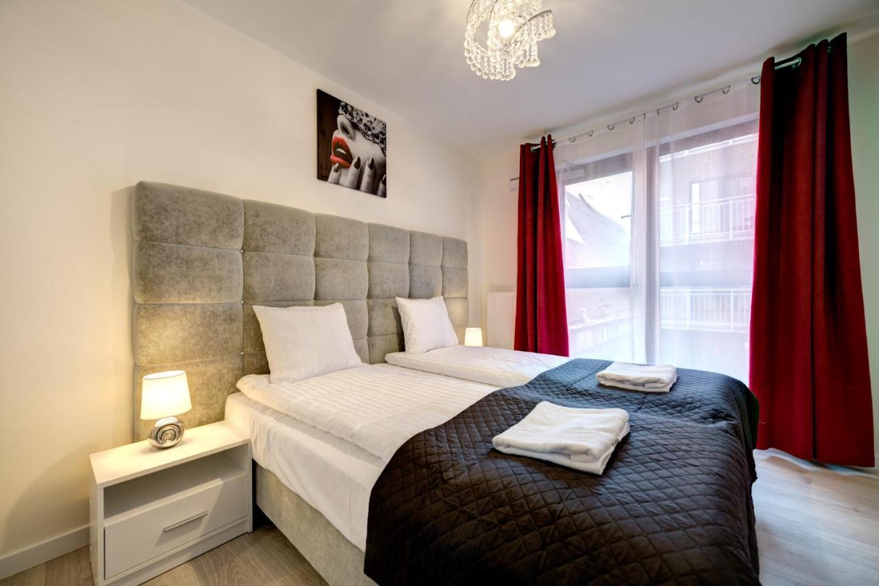 Live & Travel Apartments - Waterlane Island 그단스크 객실 사진